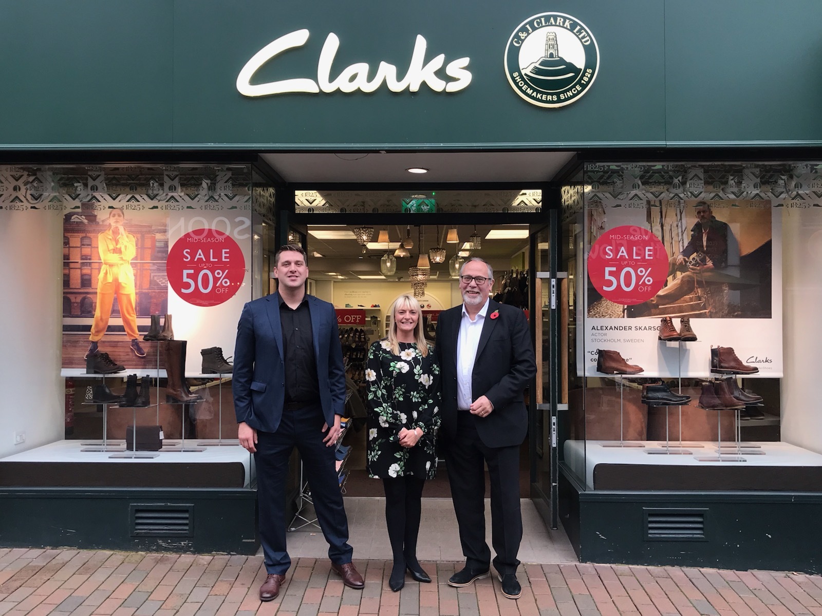 clarks shoes uk store locator