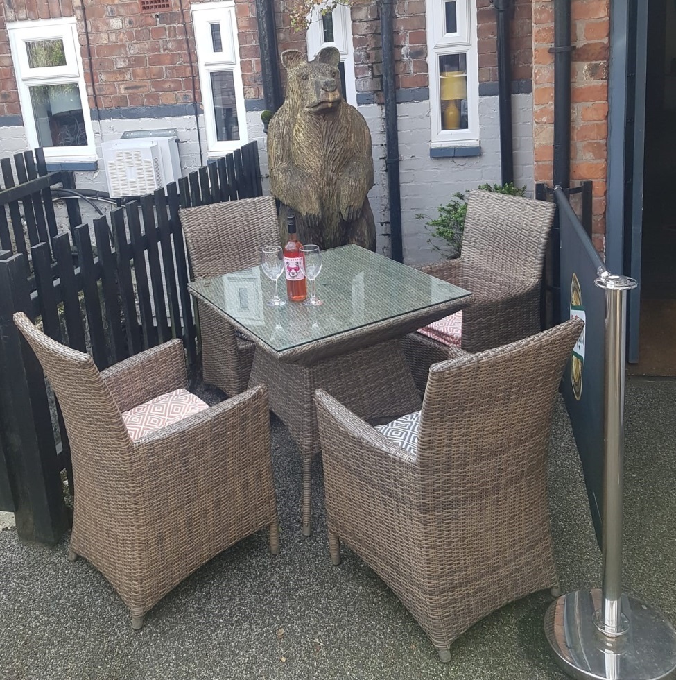 Bears Paw in Knutsford transformed into a pub for all seasons