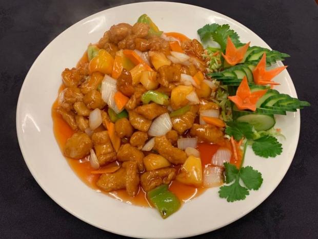Knutsford Guardian: Food served at Handforth Chinese Restaurant (Tripadvisor)