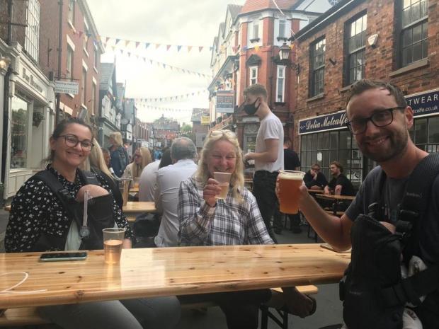 Knutsford Guardian: Alfresco dining proved a big hit when it was introduced last summer
