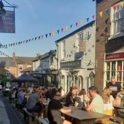 Diners enjoy a sun-filled al fresco evening in Minshull Street (Al fresco pictures: Alanah Mudie , food and drink festival pictures:Tessa Carroll)